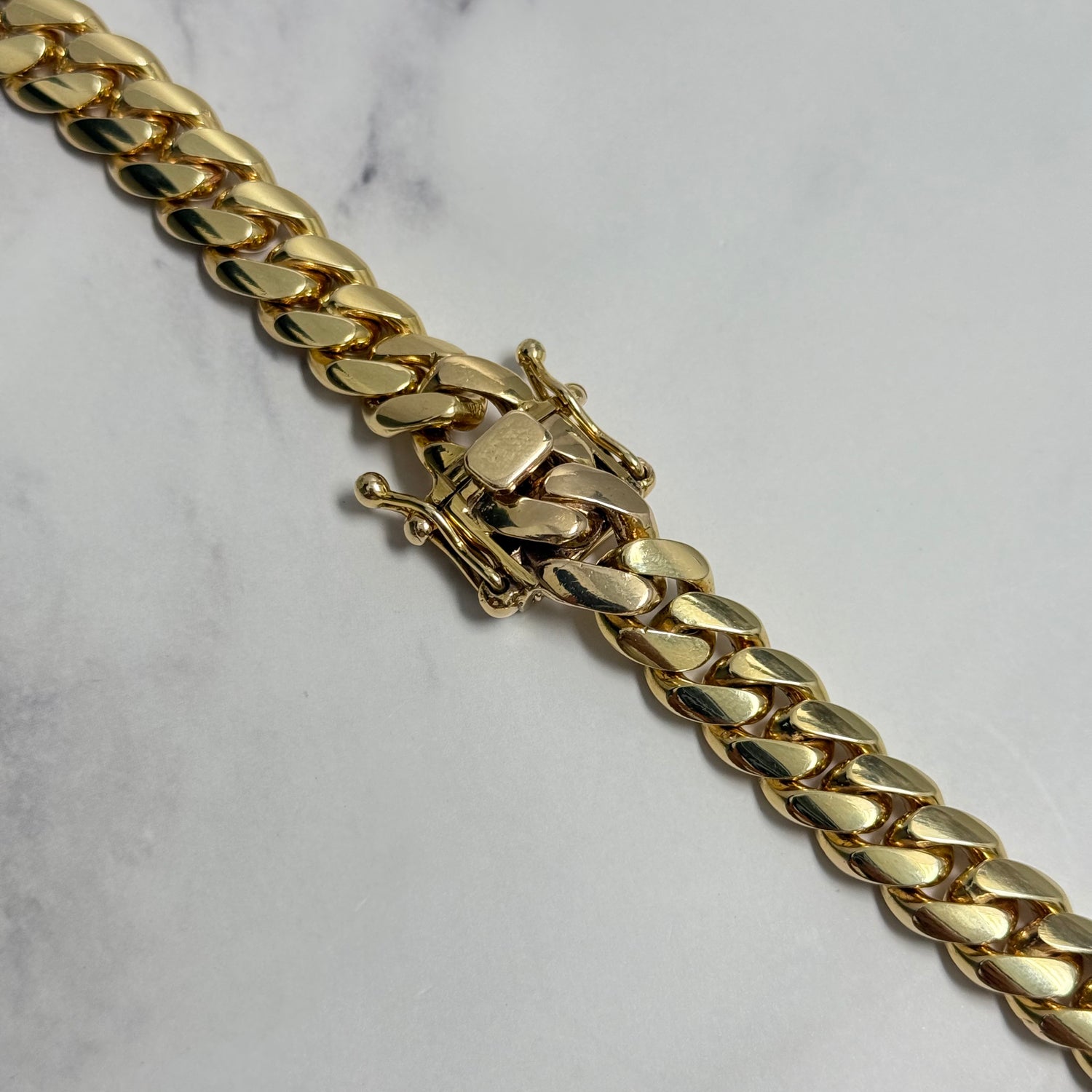 10K Yellow Gold Cuban Links / 140.8gr / 10.6mm / 18in