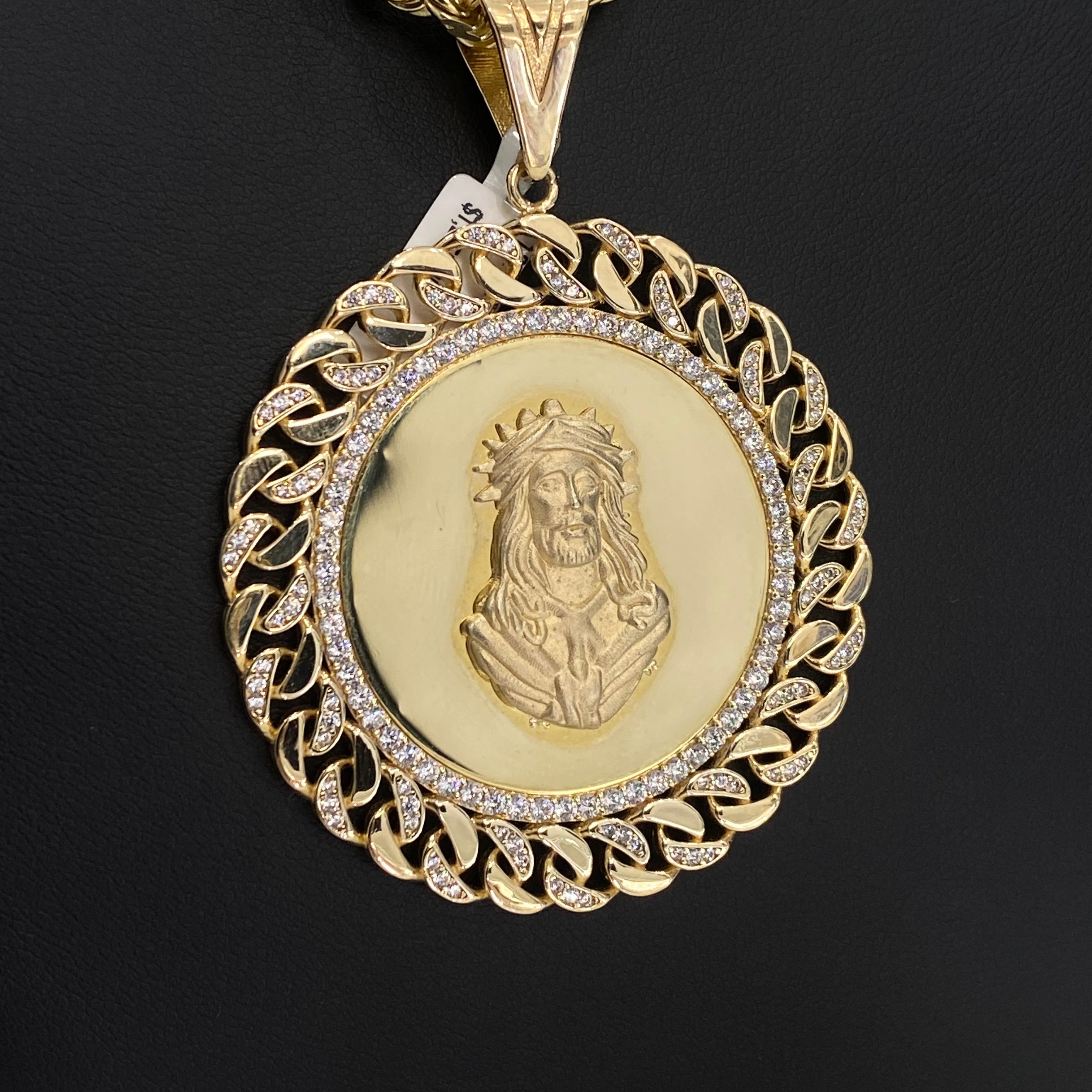 Jesus circle deals pendant