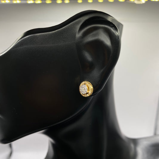 10K Yellow Gold Diamond Flower Stud Earrings 0.28Ct / 1.2gr