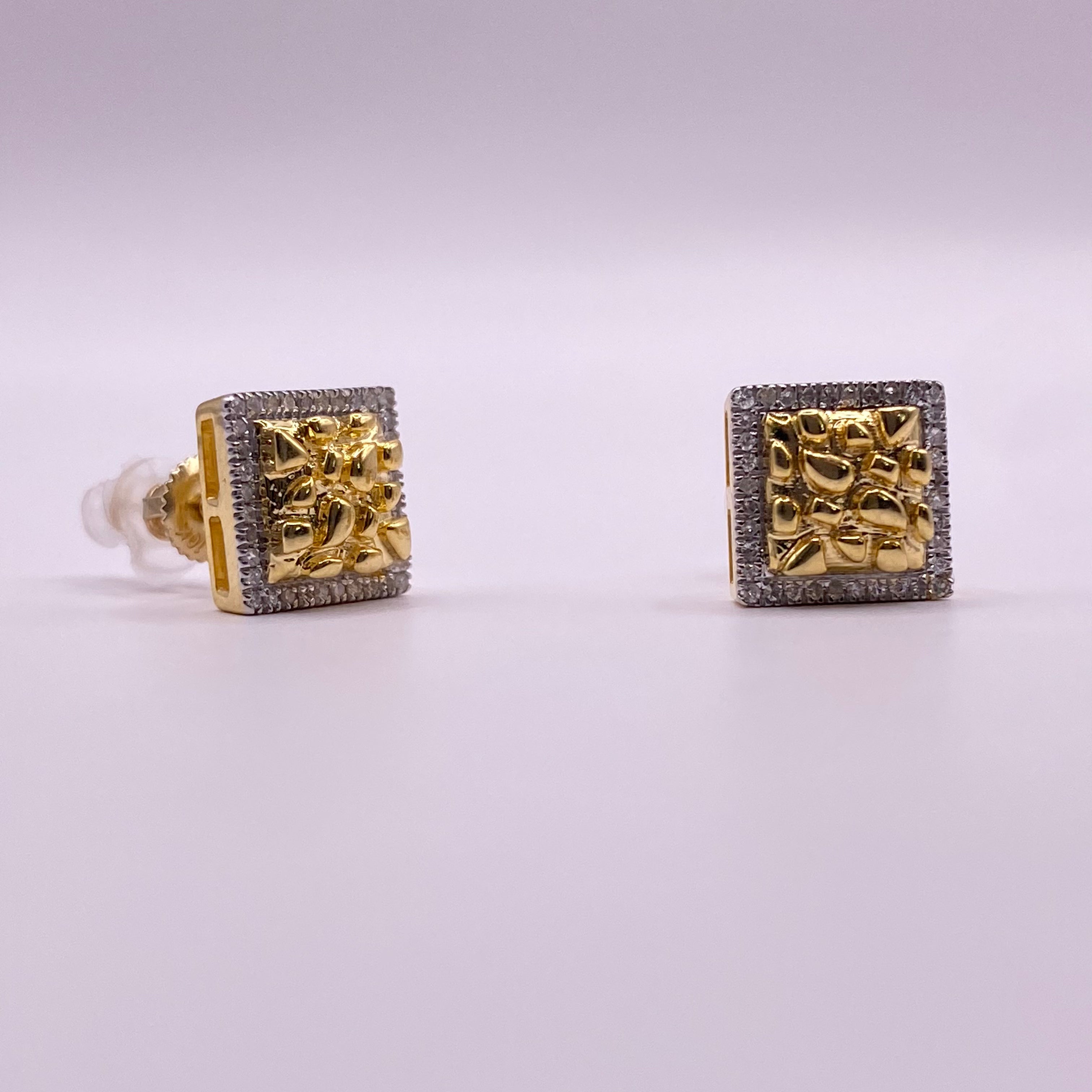 10K Yellow Gold Diamond Stone Stud Earrings 0.17Ct / 2.6gr