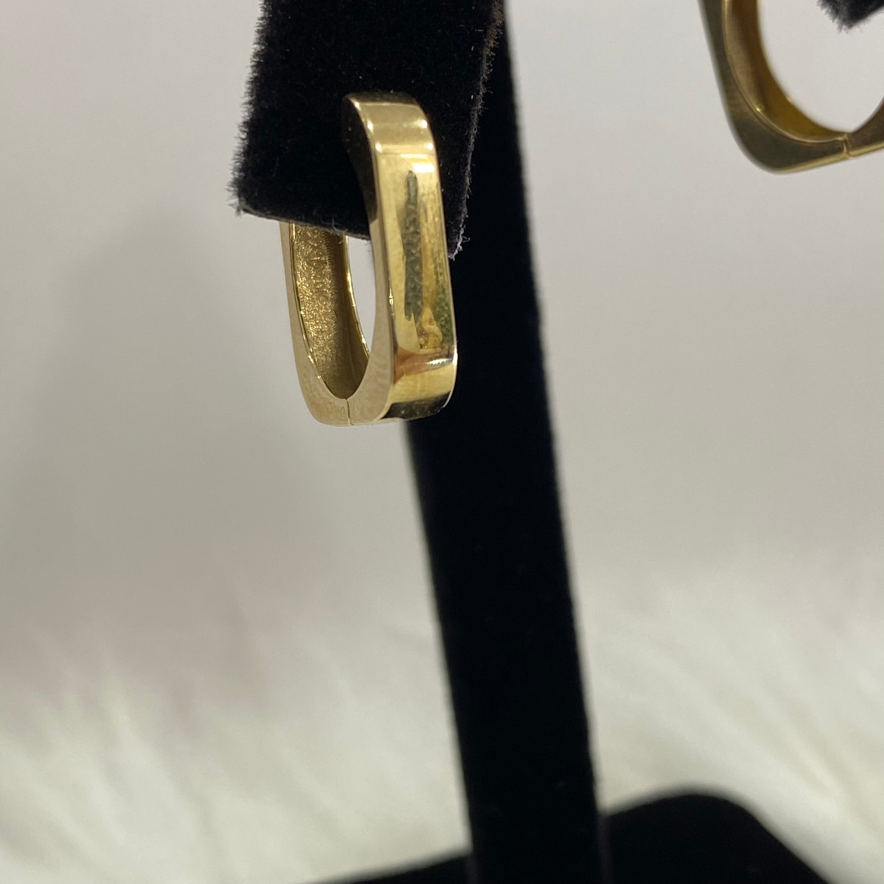 10K Yellow Gold Fashion Hoop Earrings / 3.3gr