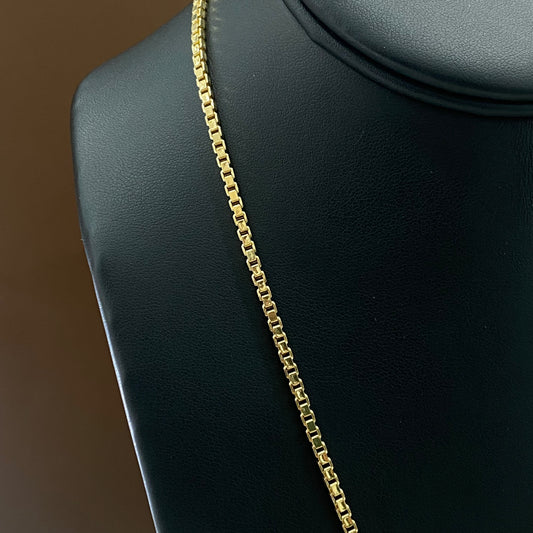 10K Yellow Gold Box Link Chain / 3.3gr / 1.5mm / 28in