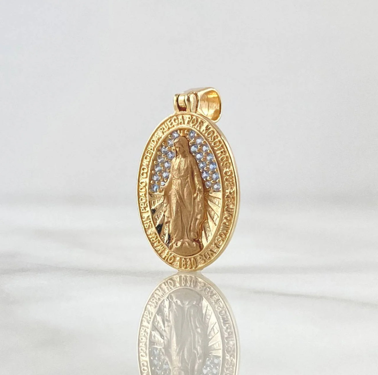 18K Yellow Gold Miraculous Medal Pendant With Zircons / 2.4gr / 1in