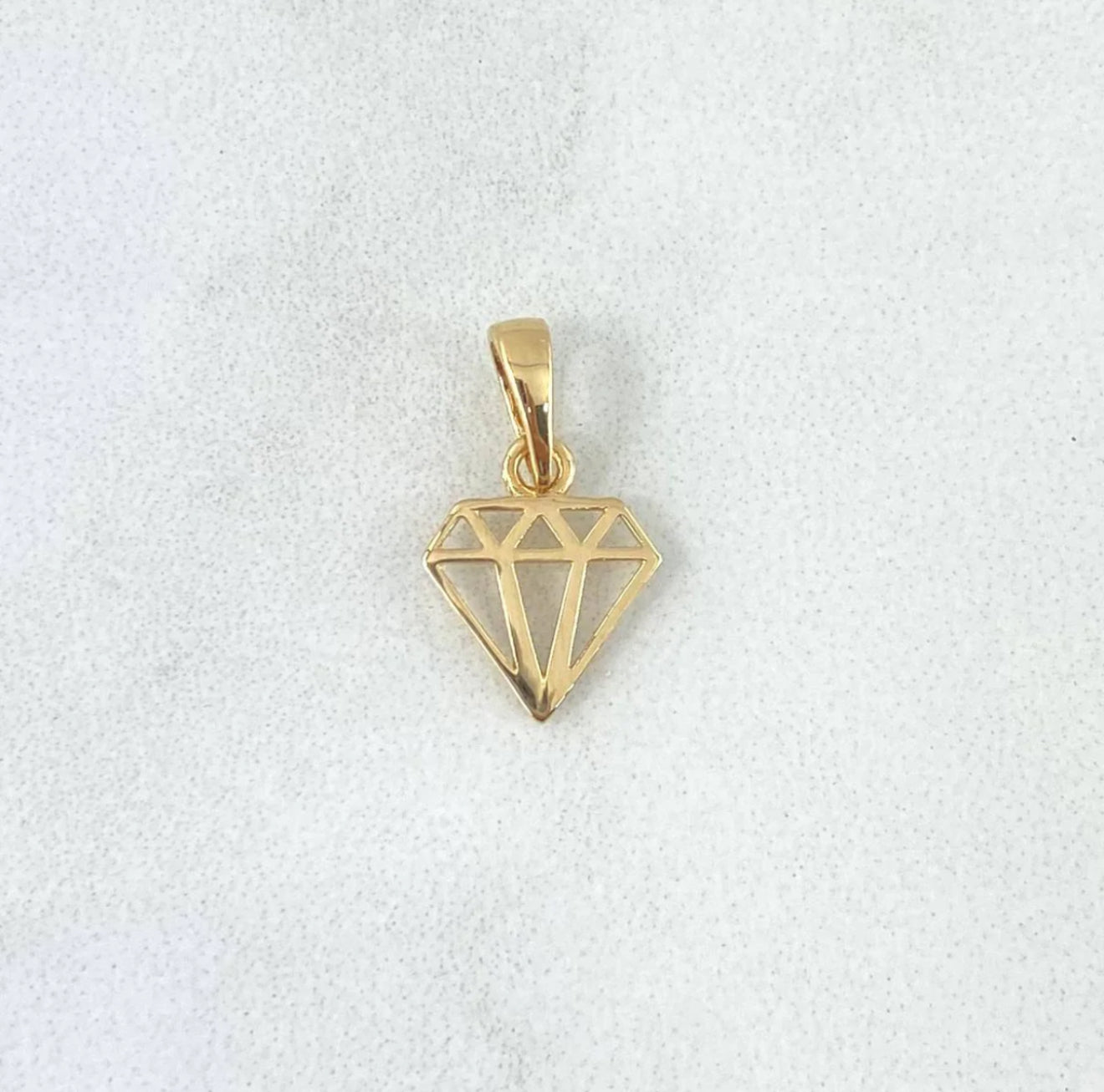 18K Yellow Gold Diamond Pendant / 0.56gr / 0.6in