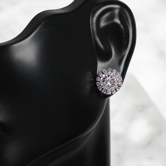 14K White Gold Flower Diamond Stud Earrings 0.21Ct / 1.8gr