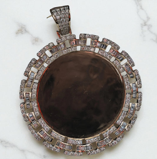 10K Yellow Gold Memorial Pendant 4.23Ct / 20.2gr