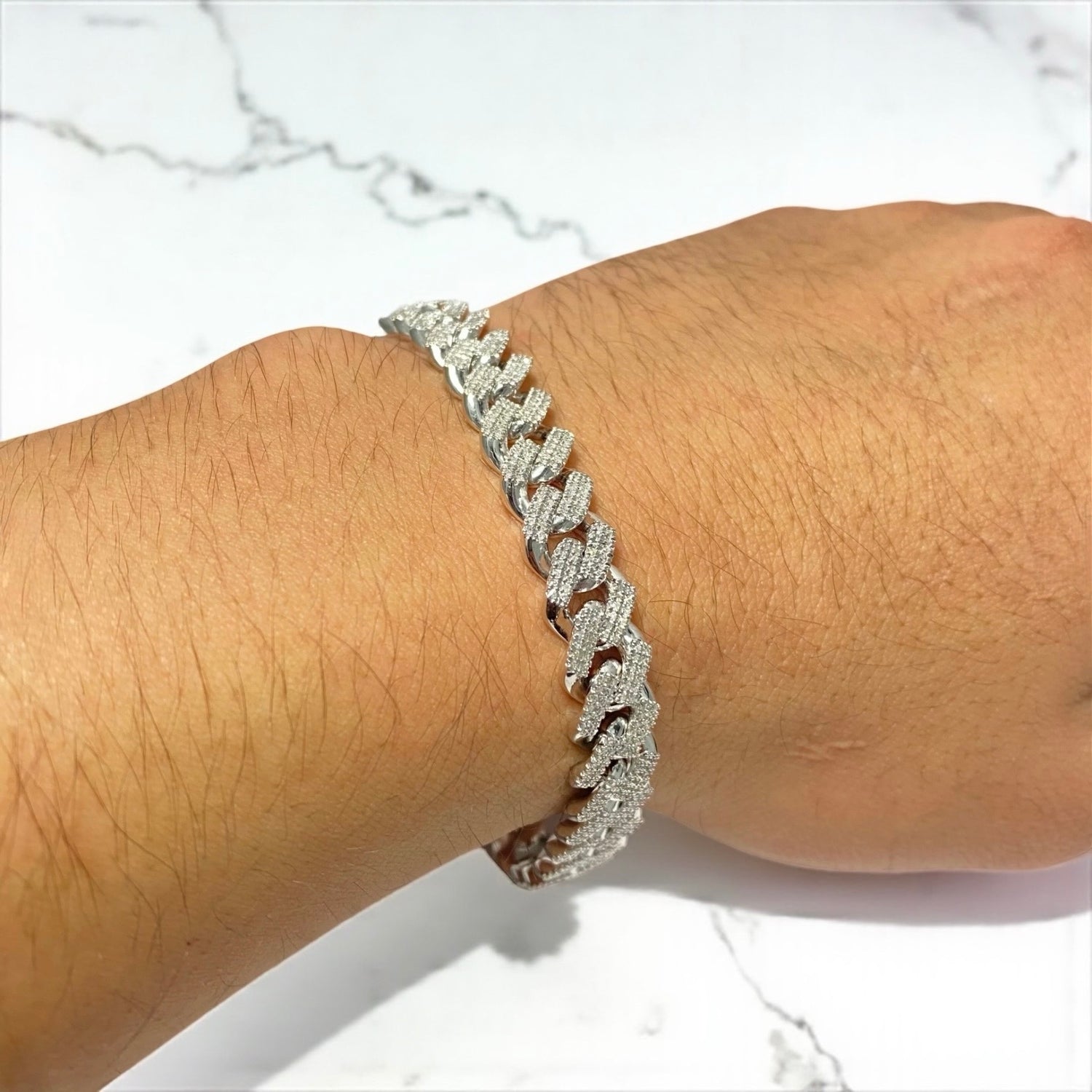 10K White Gold Cuban Link Bustdown Bracelet 1.81Ct Dia / 36.5gr / 9.3mm / 8in