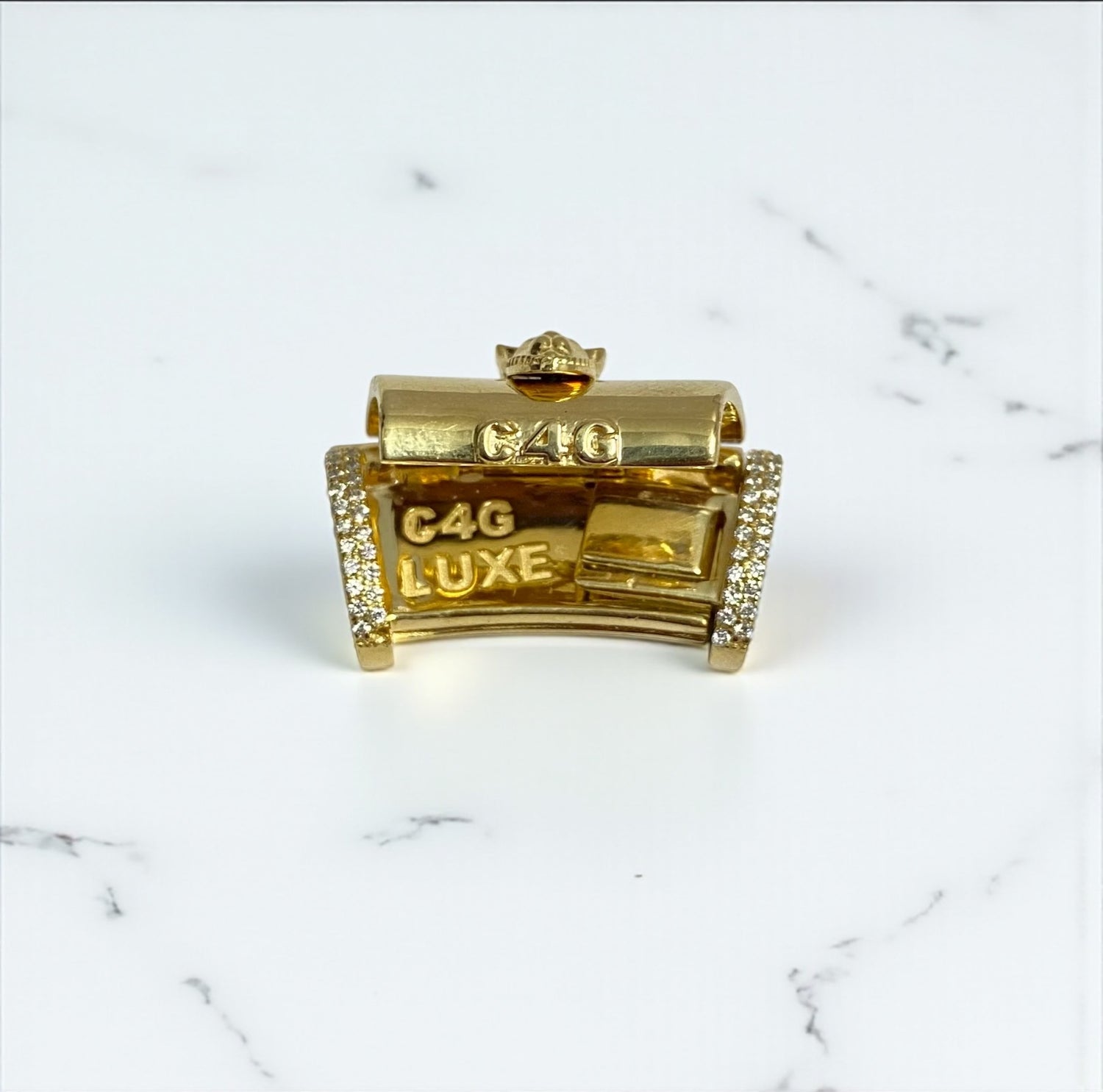 14K Yellow Gold Diamond On The Size Sleek Lock With Panther / 6.5gr / 11mm / 0.7in