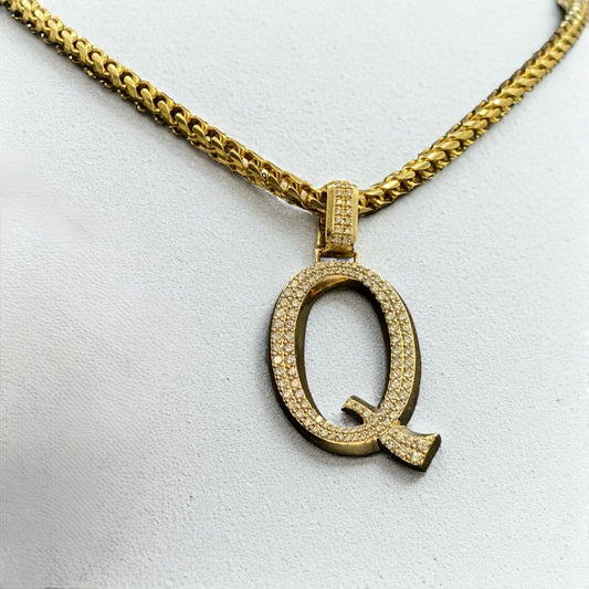 Letter Q Pendant 14K Yellow Gold With Diamond / 7.2gr