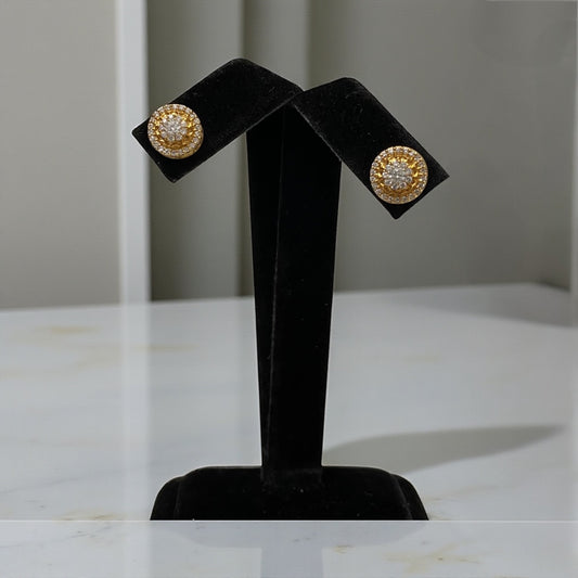 10K Yellow Gold Diamond Flower Stud Earrings Ct Dia / 3gr