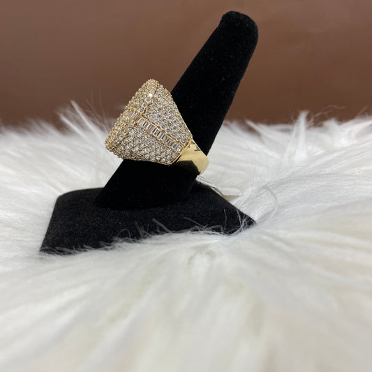 Luxury Ring 10K Yellow Gold With Diamonds Round & Baguette / 15.4gr / Size 10