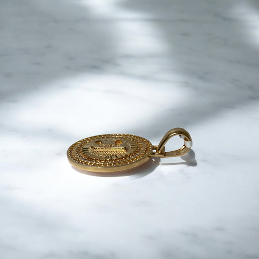 18K Yellow Gold Letter Medal J Pendant With Zircons / 4.4gr / 1.3in