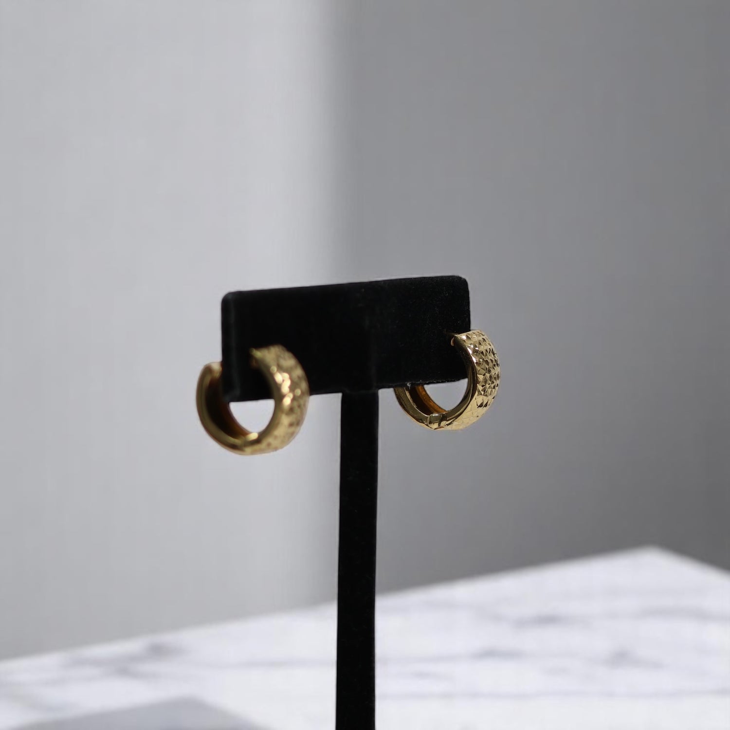14K YG Vintage Hoop Earrings / 2.26gr / 0.5in /