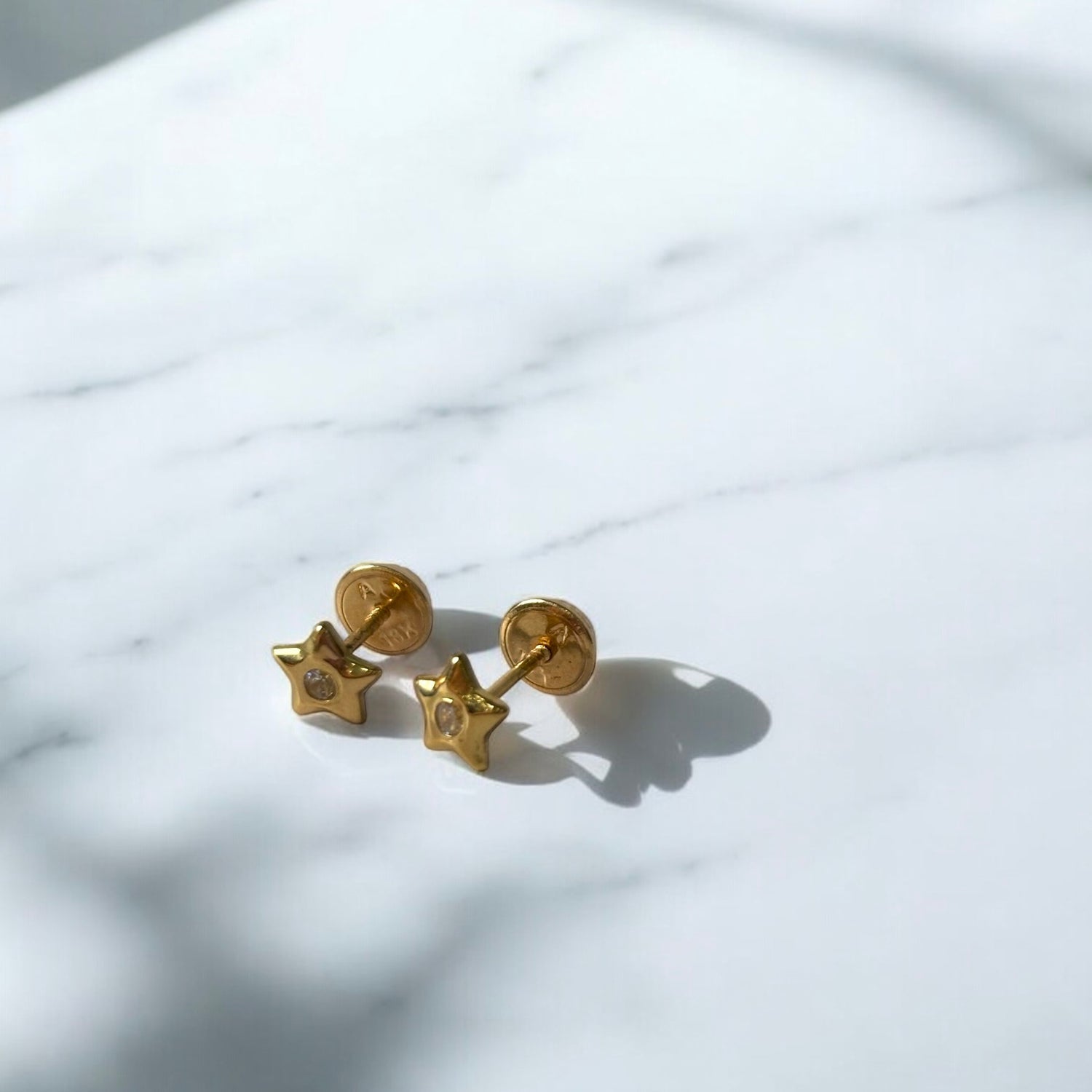 18K Yellow Gold Star Stud Earrings With Zircons / 0.5gr