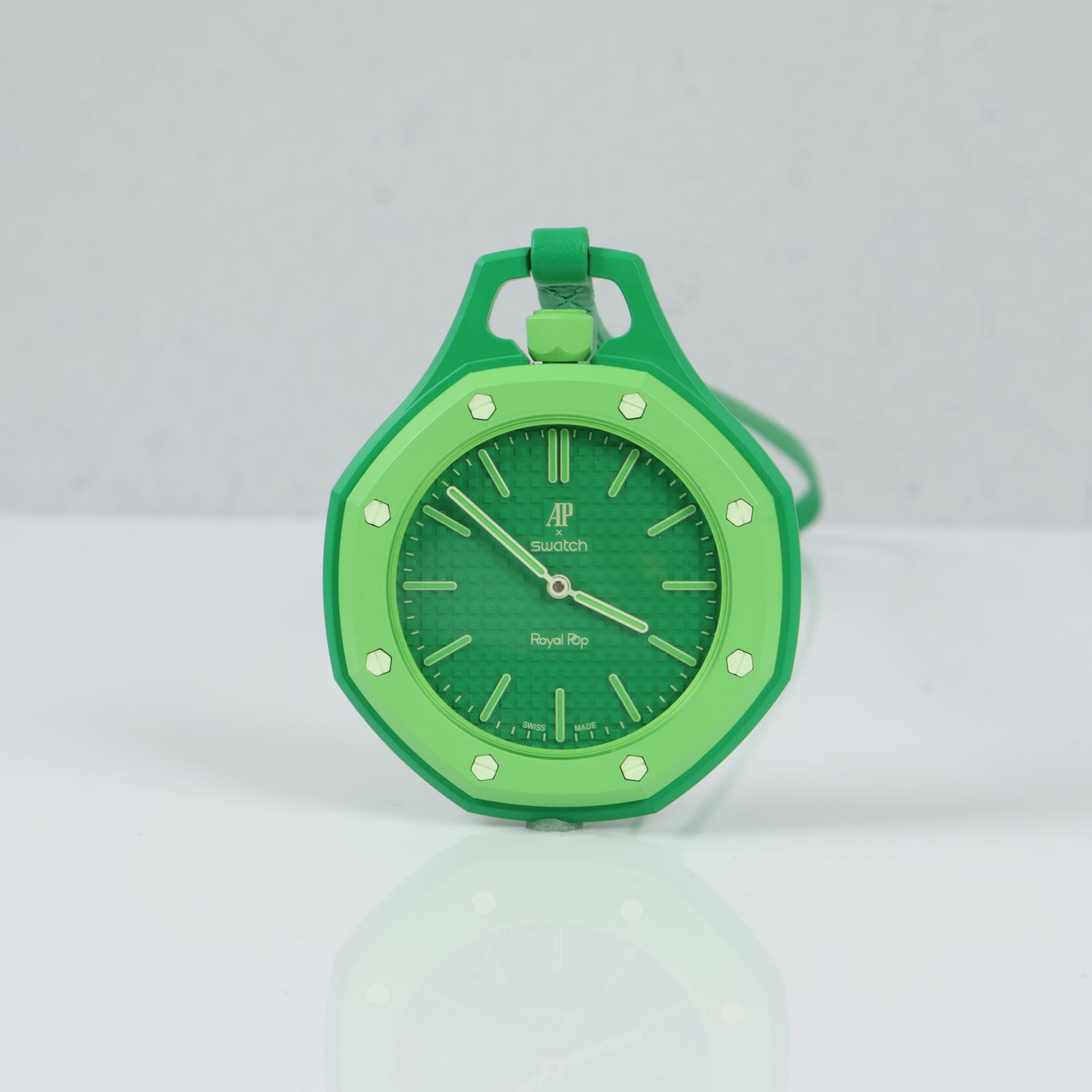 Watch Swatch x Audemars Piguet AP Bioceramic Royal Pop Green Eight Watch /  / 40mm /