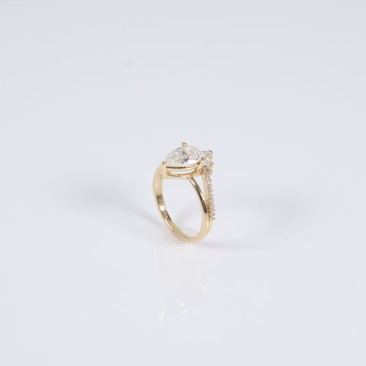 14K YG Lab Diamond Pear Cut Brilliant With Certificate Engagement Ring / 3.33gr / Sz 6.5 / 1.55Ct Lab Dia / F / VVS2