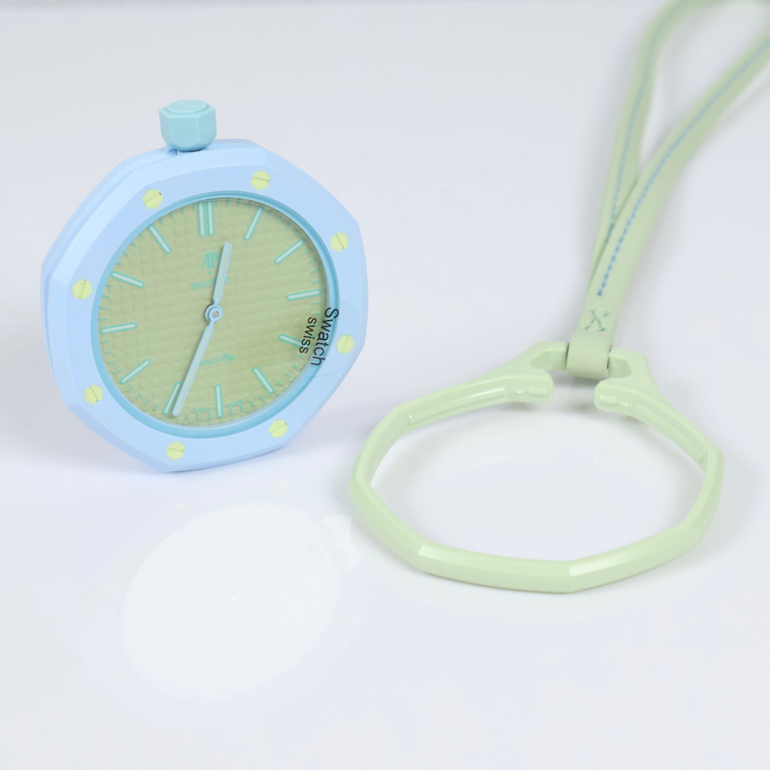 Swatch X Audemars Piguet Bioceramic Royal Pop Blaue Acht Watch / 40mm