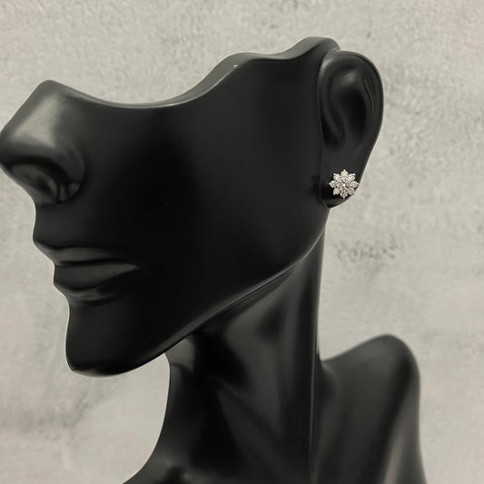 14K Yellow Gold Diamond Flower Stud Earrings 0.52Ct / 1.5gr