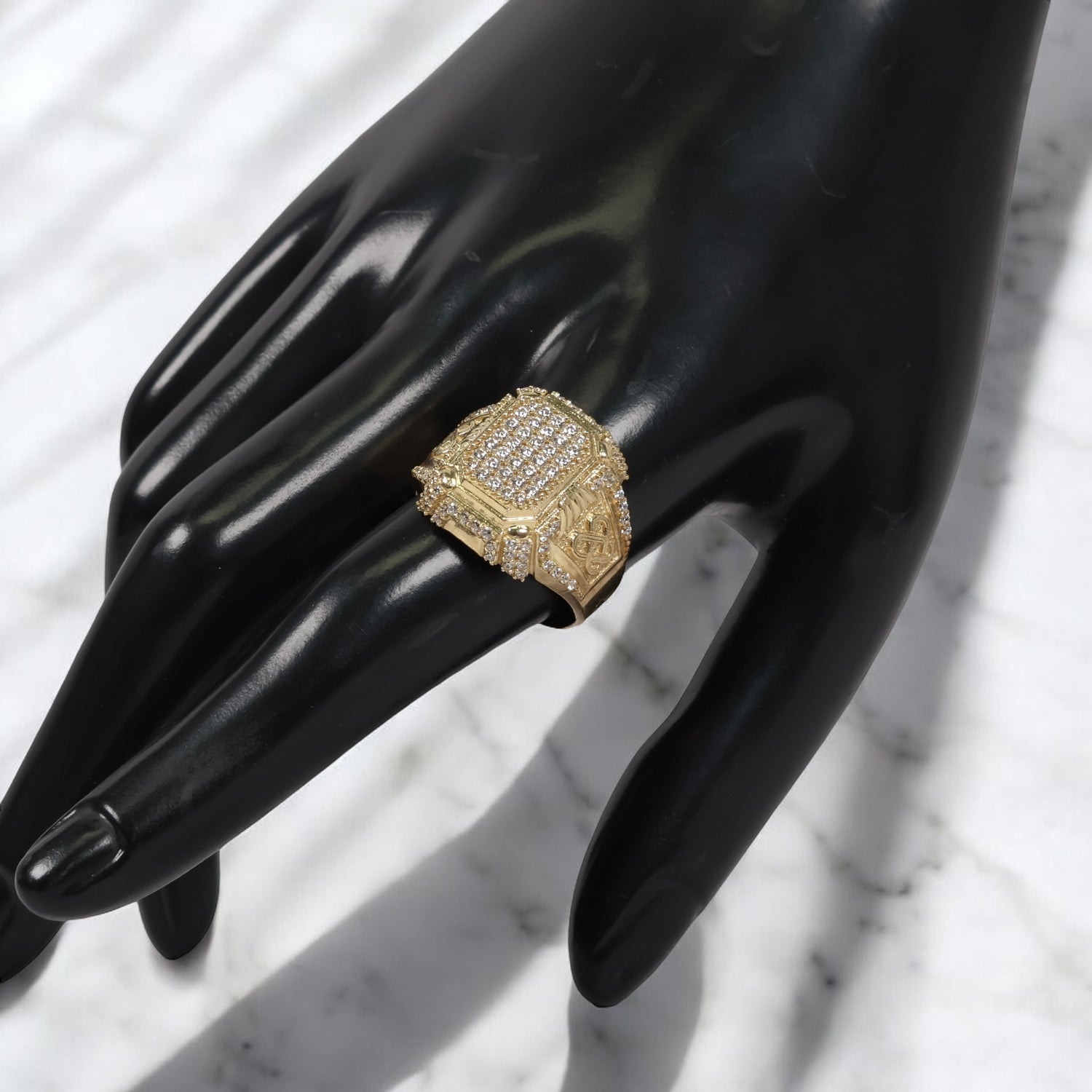 10K YG Luxury Rectangle Rings / 8.34gr / Sz 11 / White Zircons