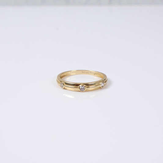 14K Yellow Gold Fashion Trio Engagement Ring With Zircons / 6.3gr / Size 6.5W/9.5M