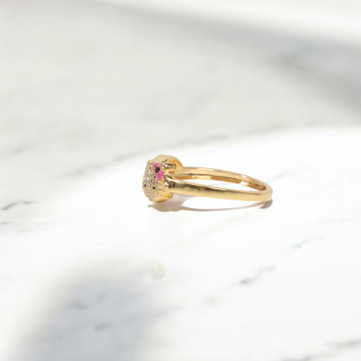 10K YG Diamond HK - Letter D Rings / 2.42gr / Sz 6 3/4 / 0.14Wt Dia