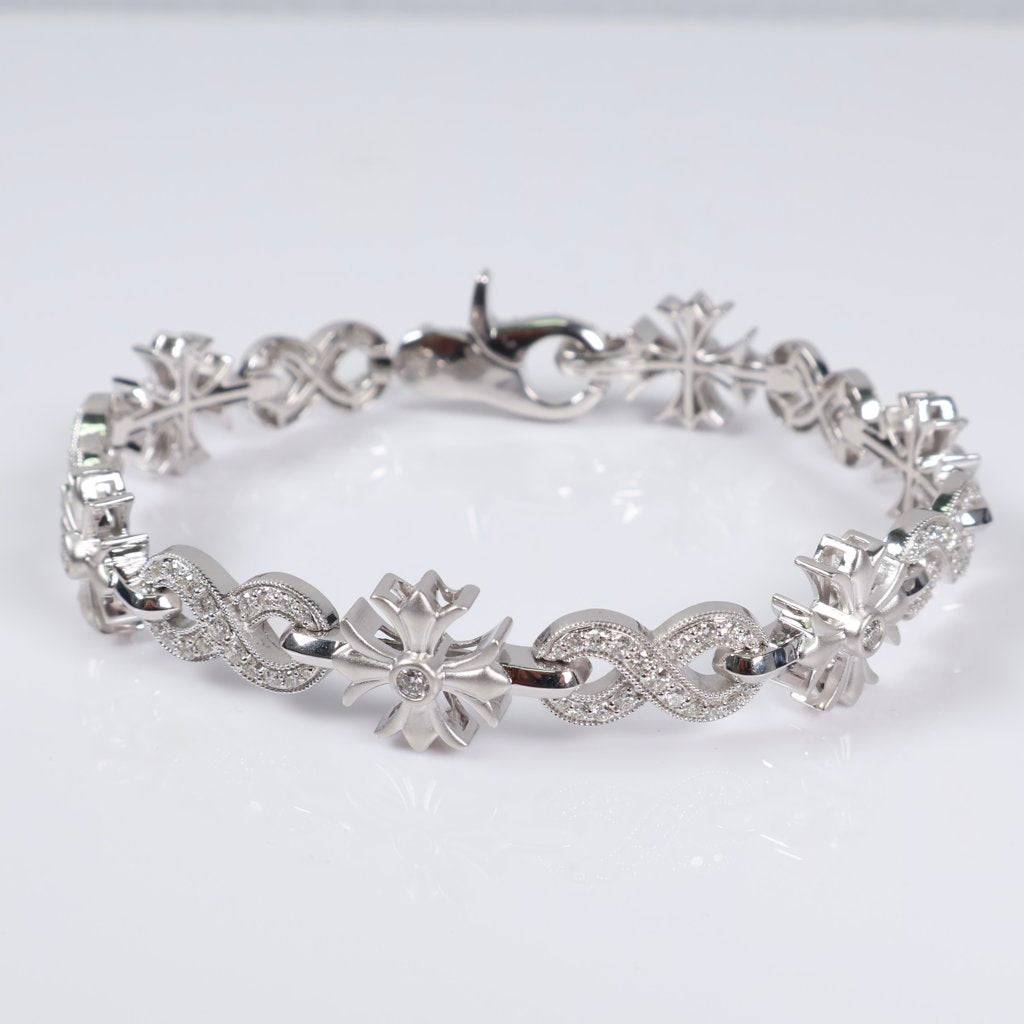10K WG Diamond Infinity Flower Link Bracelet / 24.3gr / 8.6mm / 8in / 2.80Ct / VS2 / G-H