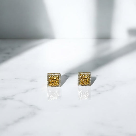 10K Yellow Gold Diamond Stone Stud Earrings 0.17Ct / 2.6gr