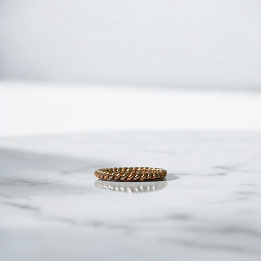 18K Three Colour Gold Rope Ring / 2.1gr / Size 5.5