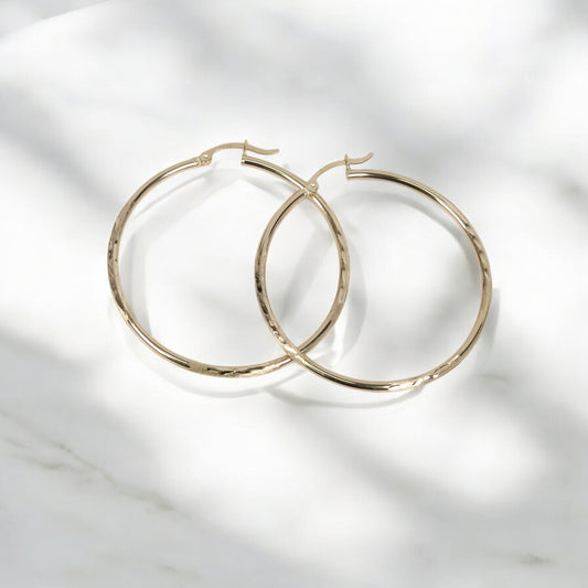 10K YG Luxury Hoop Earrings / 2.65gr / 1.6in /