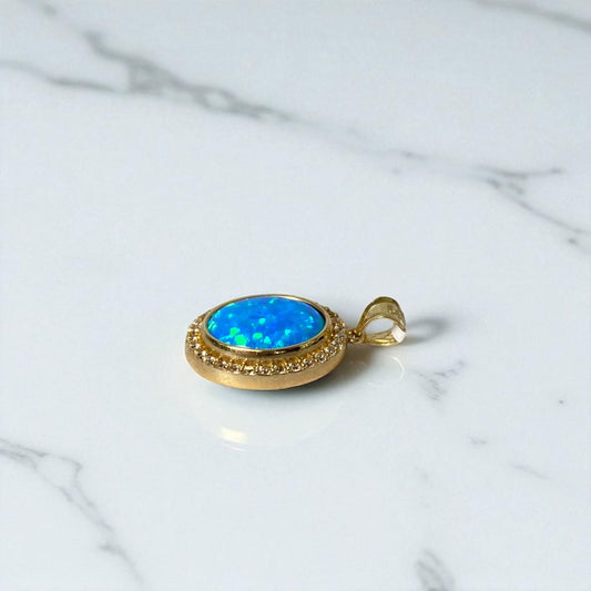 14K Yellow Gold Bluestone Pendant With Zirconia / 2gr