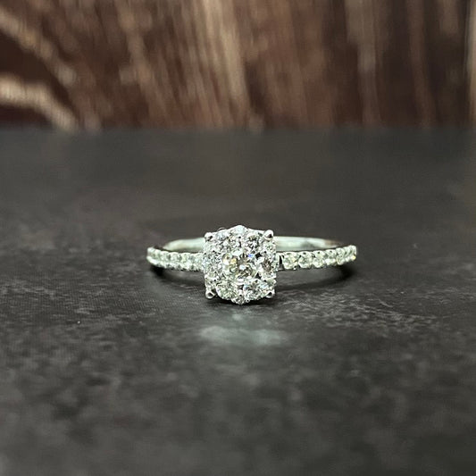 14K White Gold Diamond Luxury Engagement Ring 0.54Ct Dia / 2.41gr / Size 6 3/4