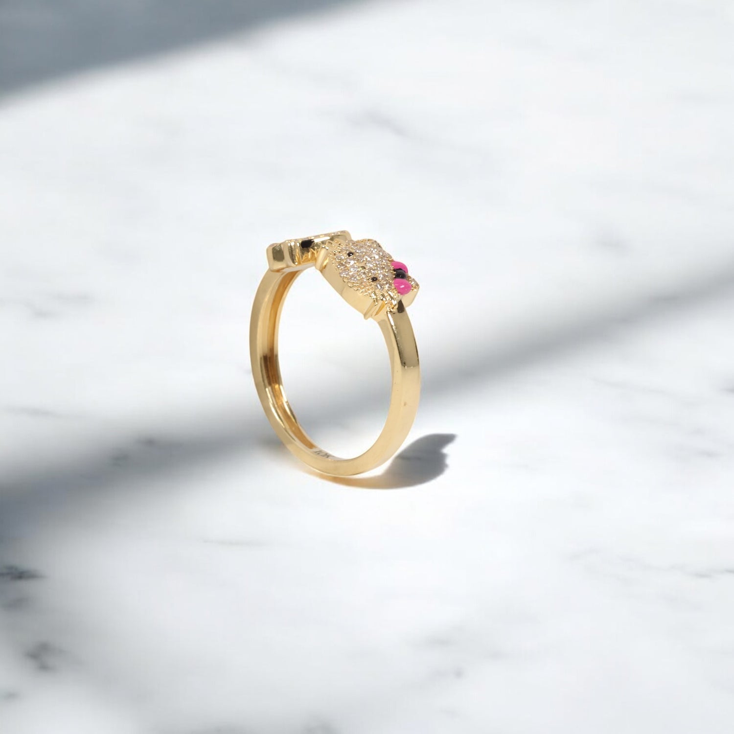 10K YG Diamond HK - Letter D Rings / 2.42gr / Sz 6 3/4 / 0.14Wt Dia