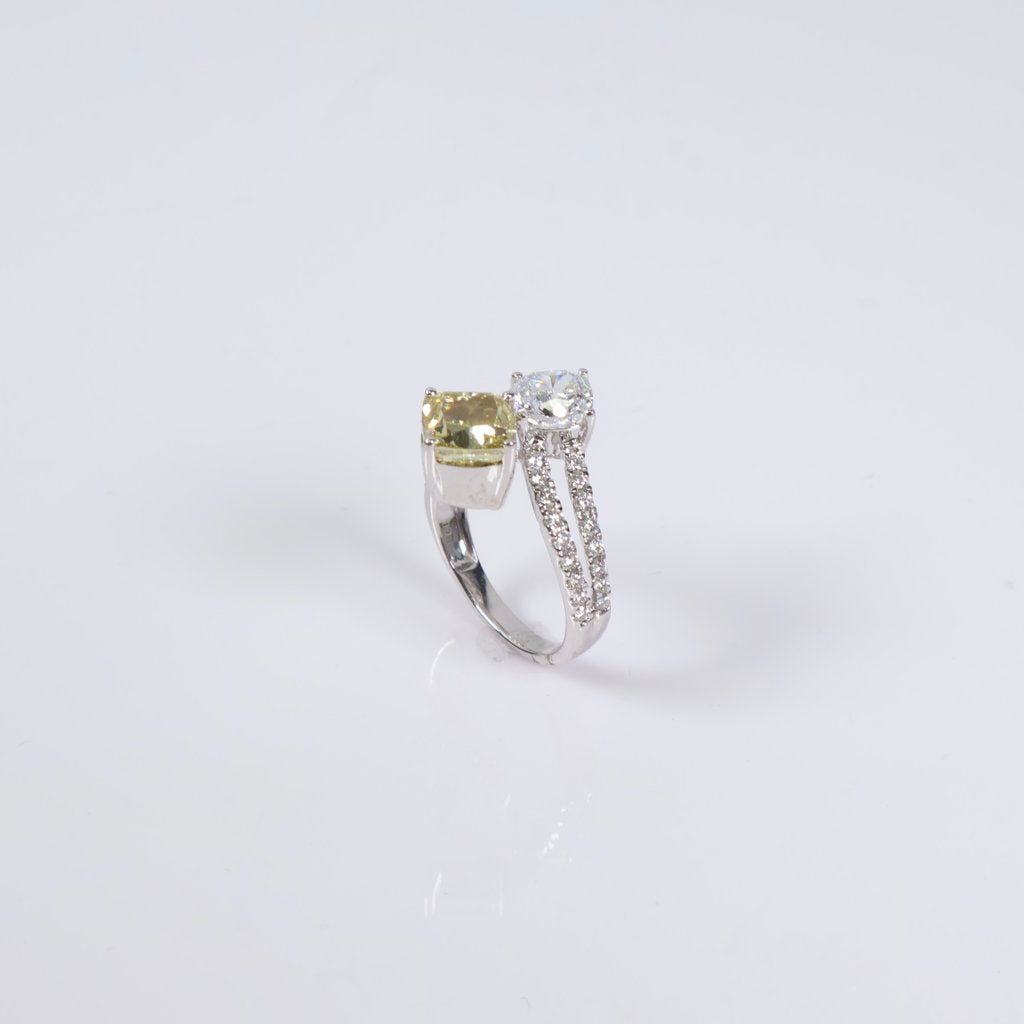 14K WG Lab Diamond Radiant Cut Split Shank Pave Engagement Ring / 3.51gr / Sz 6.5 / 3.76Ct Lab / VS / F