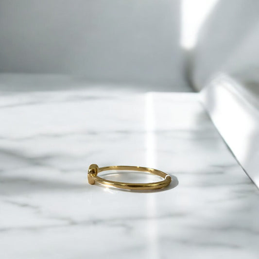 18K Yellow Gold Heart Silhouette Ring / 1.2gr / Size 7