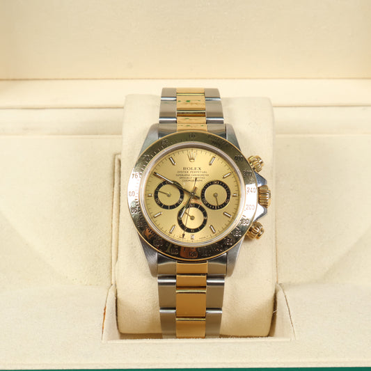 Watch Rolex Daytona Champagne Dial On Oyster Ref 16523 / 40mm