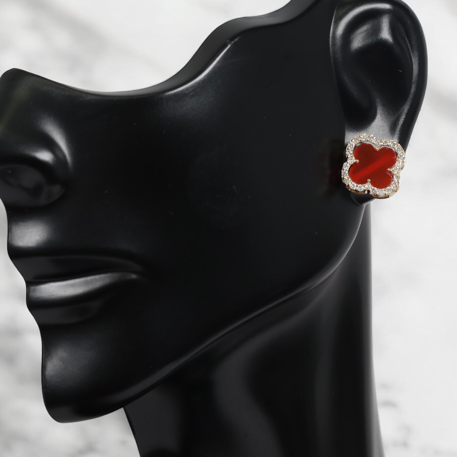 14K YG Red Clover Stud Earrings / 2.08gr / 11mm / 0.47Ct Dia