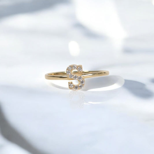 14K YG Letter S Rings / 1.28gr / Sz 7.5 / Zircons
