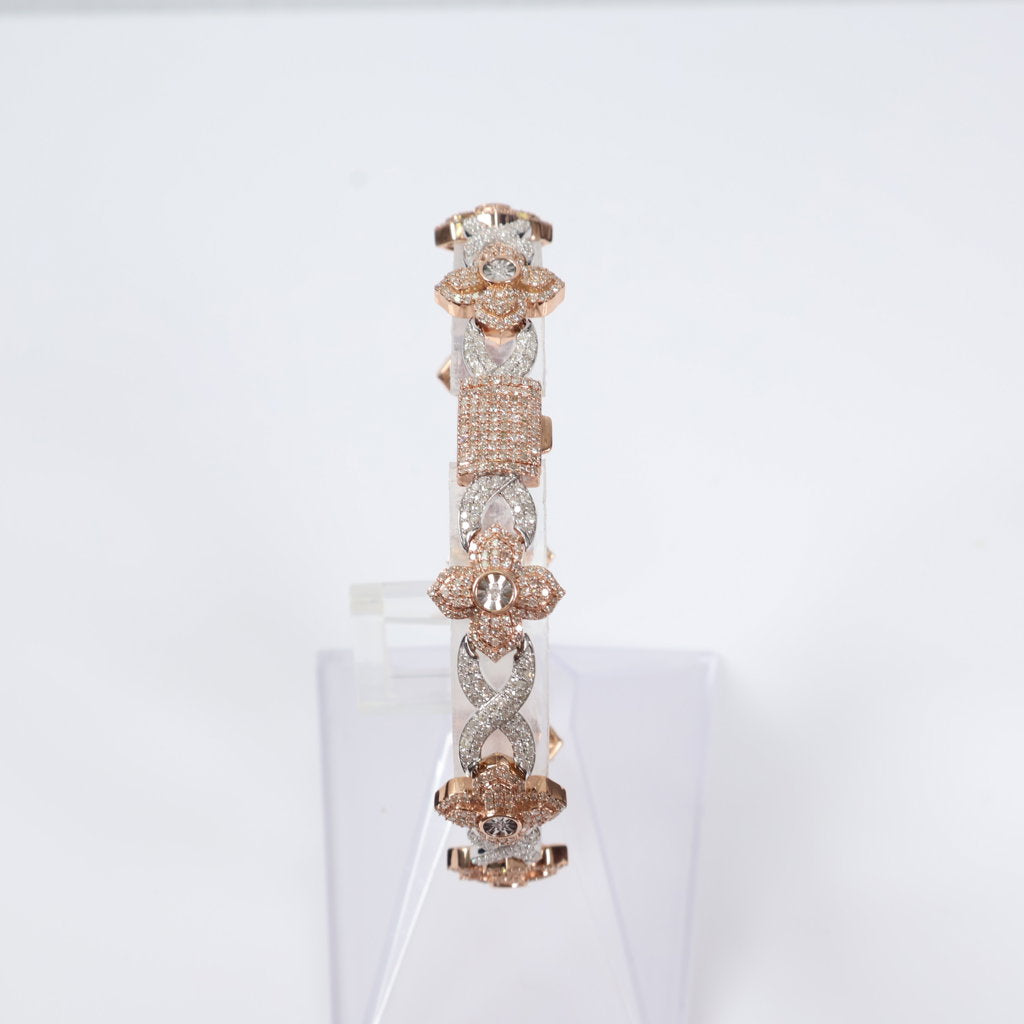 10K 2 Tone Diamond Infinity Flower Link Bracelet / 18.6gr / 8mm / 8in / 4.50Ct / VS2-SI / G-H