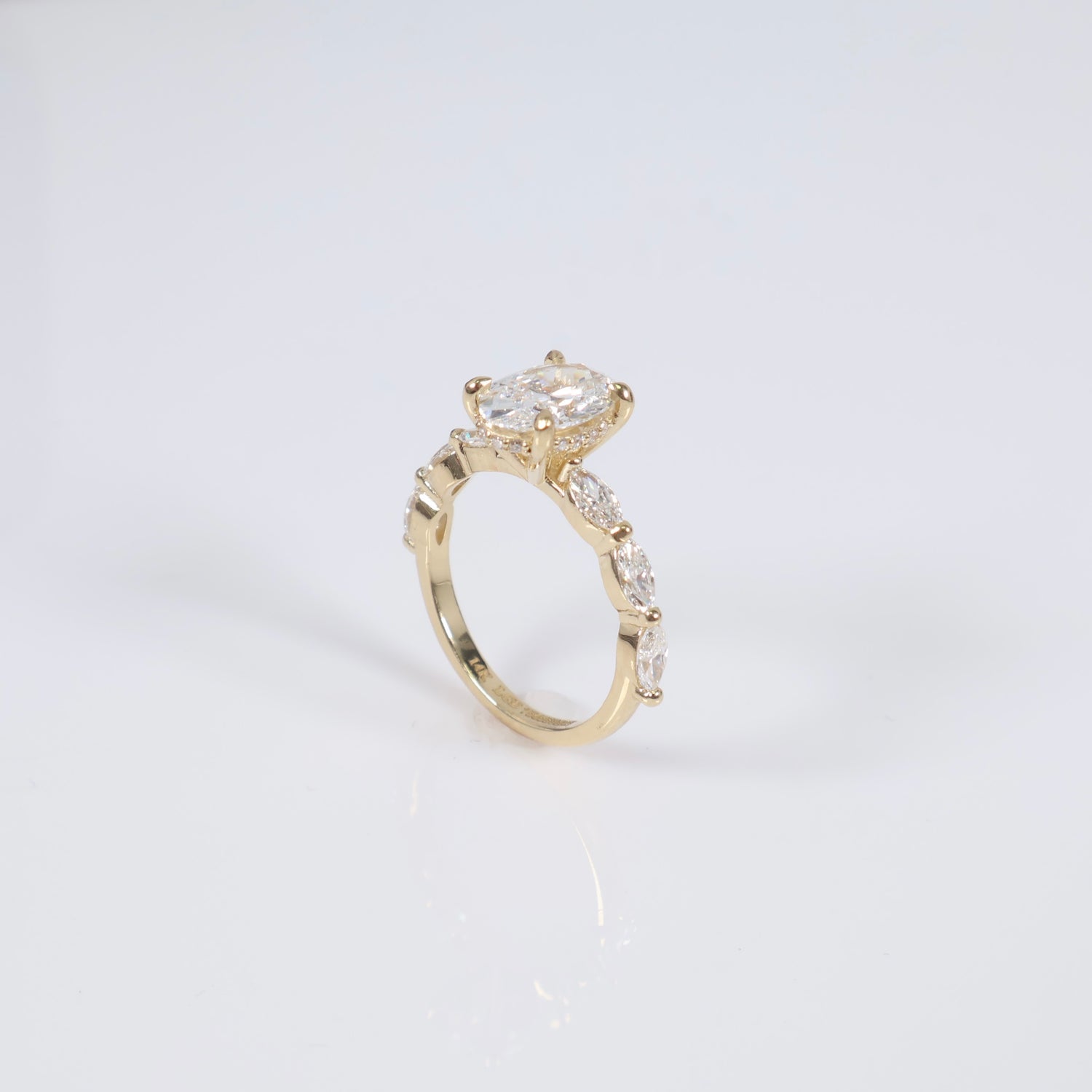 14K YG Lab Diamond Oval Cut Brilliant With Certificate Engagement Ring / 3.3gr / Sz 6 / 1.56Ct Lab Dia / D / VS1