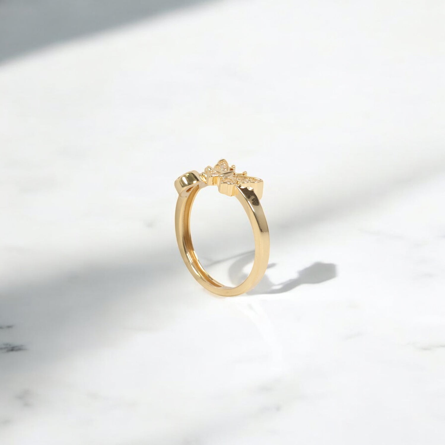 10K YG Diamond HK - Letter M Rings / 2.6gr / Sz 7 / 0.15Wt Dia