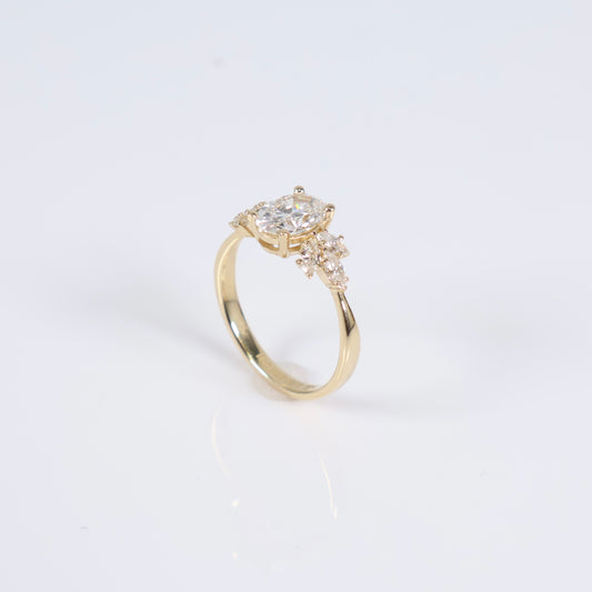 14K YG Lab Diamond Oval Brilliant With Certificate Engagement Ring / 2.7gr / Sz 6.5 / 1.05Ct Lab Dia / E / VS1