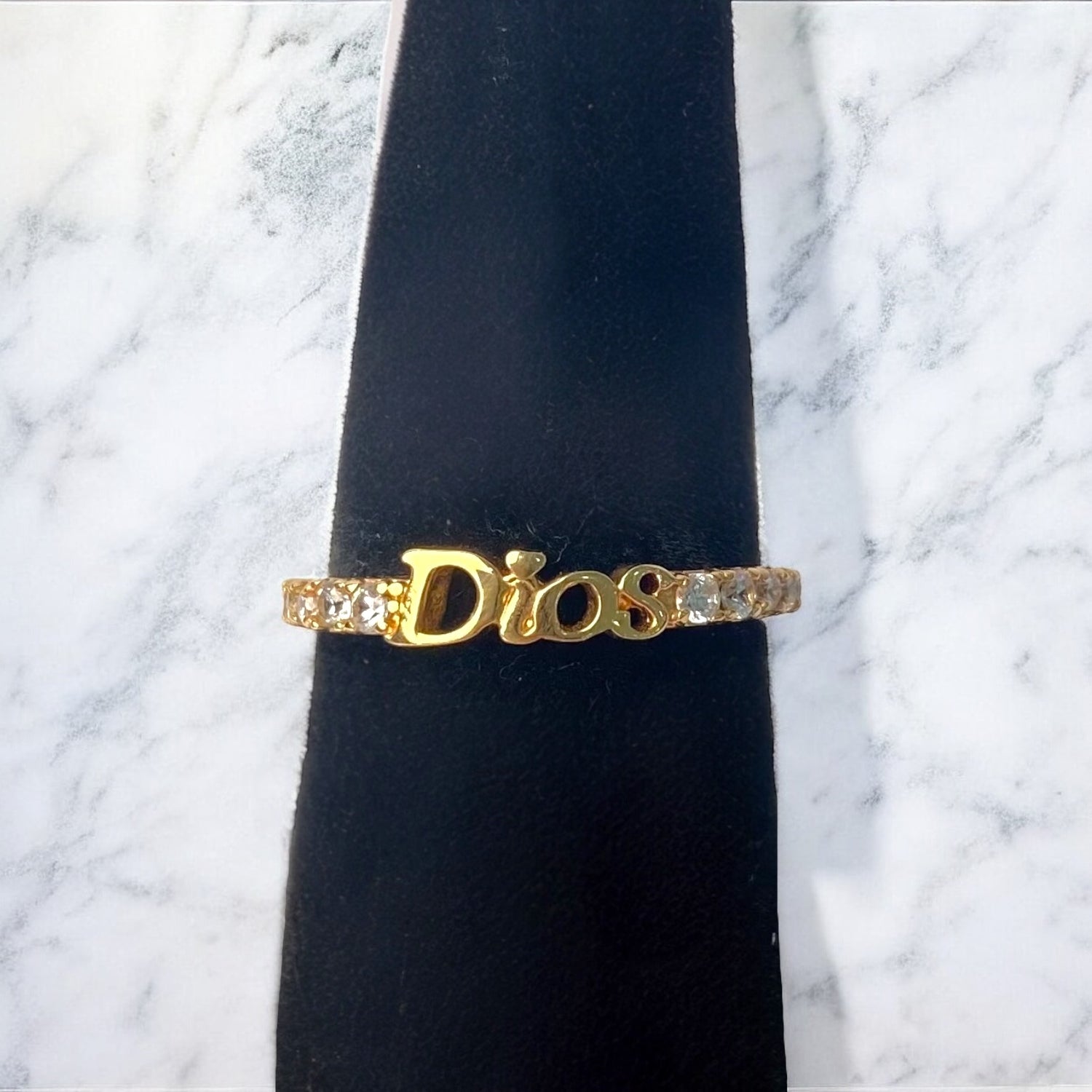 18K Yellow Gold Dios Ring With Zircons / 1.9gr / Size 5 1/2