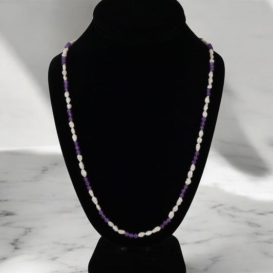 14K Yellow Gold White/Purple Pearls Chain / 11.6gr / 4.1mm / 24in