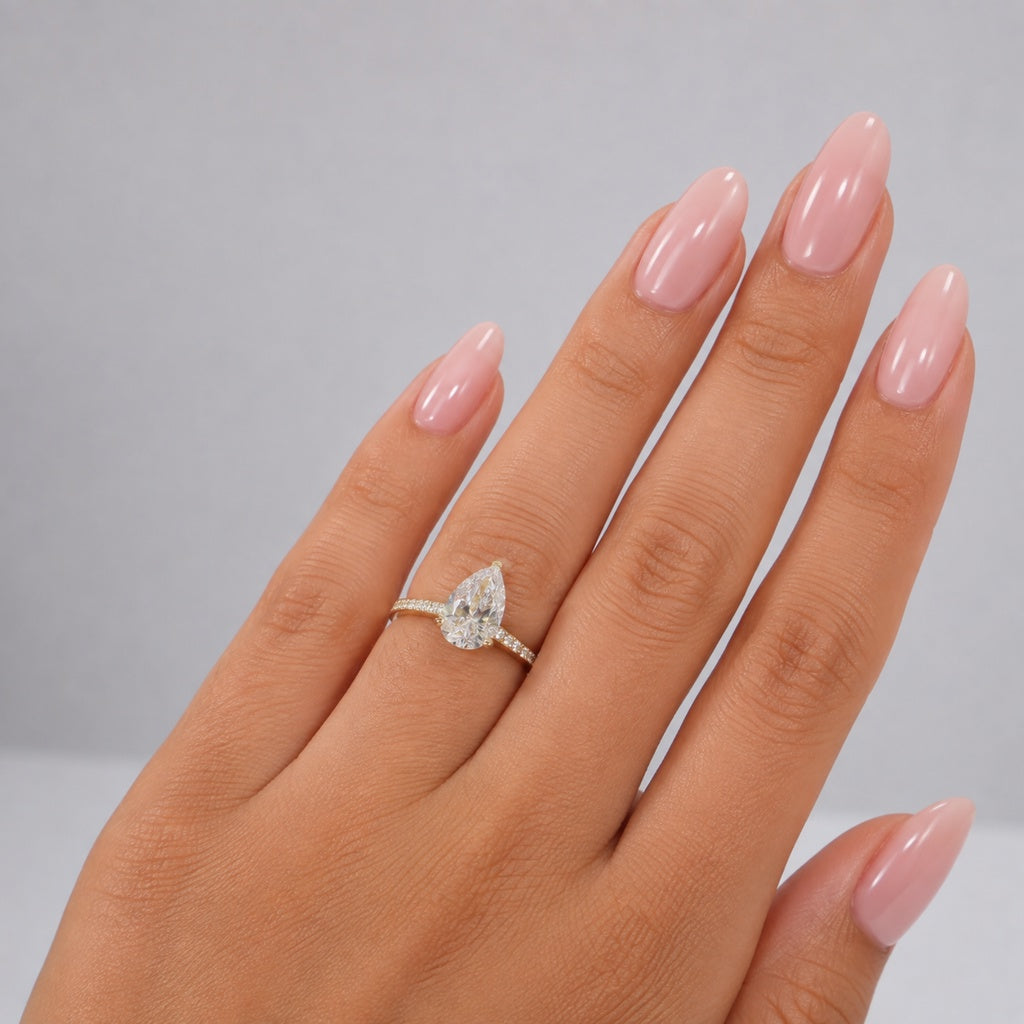 14K YG Lab Diamond Pear Brilliant Engagement Ring / 2.32gr / Sz 5 3/4 / 1.56Ct Lab Dia / E / VS1