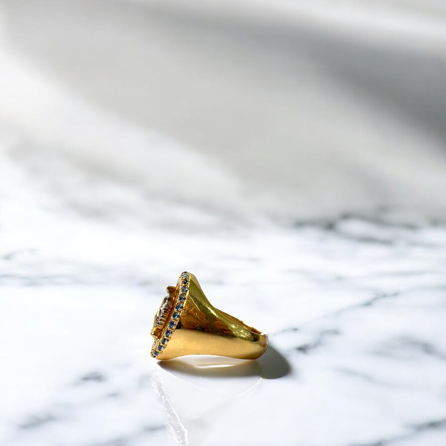18K Yellow - White Gold Virgen Guadalupe Ring With Zircons / 6.3gr / Size 6 1/4