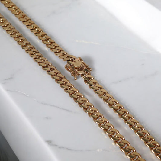 10K YG Cuban Links Chain / 124gr / 8.7mm / 24in /