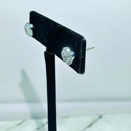 14K White Gold Diamond Heart Stud Earrings 0.28Ct / 1.7gr