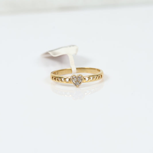 10K Yellow Gold Fashion Ring With Zirconia / 1.4gr / Size 7