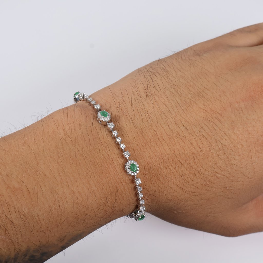14K WG Diamond Tennis With Emerald Bracelet / 11.3gr / 2.3mm / 6in / 3.25Ct / VS2-SI / G-H / Eme 1.10Ct