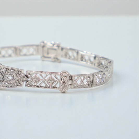 14K WG Diamond Fashion Bracelet / 9.4gr / 4mm / 7in / D-0.17Ct